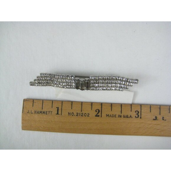 Vintage Rhinestone Silvertone Brooch Pin Bar - Picture 2 of 5